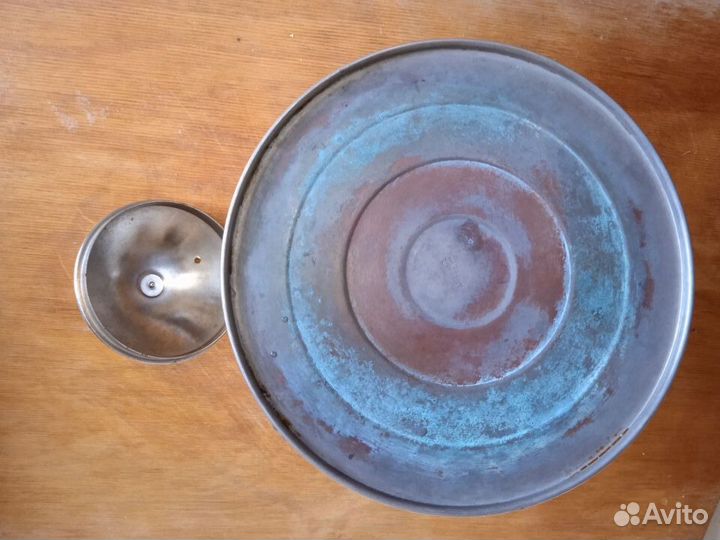 Винтажный чайник из СССР - белый метал - 2л