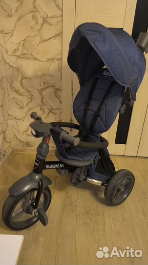 Детский велосипед с ручкой