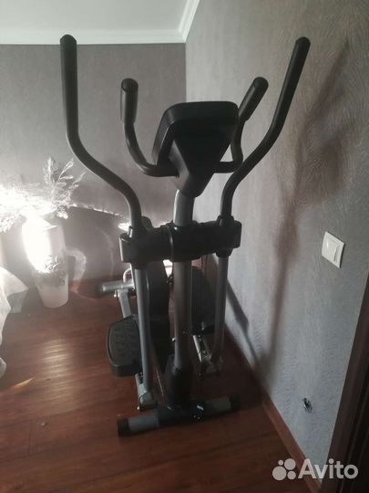 Эллиптический тренажер torneo