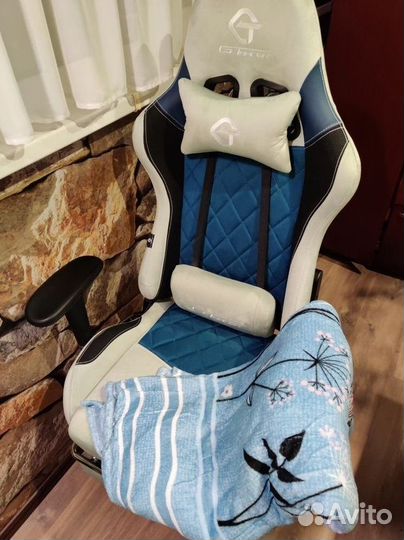 Компьютерное кресло офисное с функцией массажа