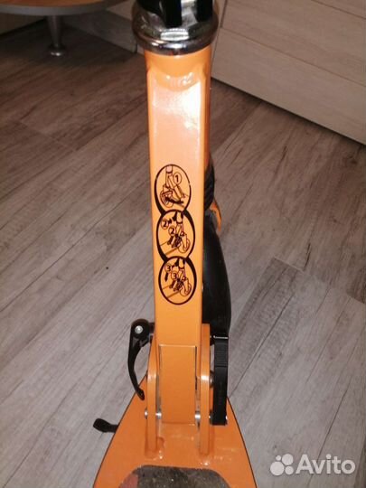 Самокат Trolo