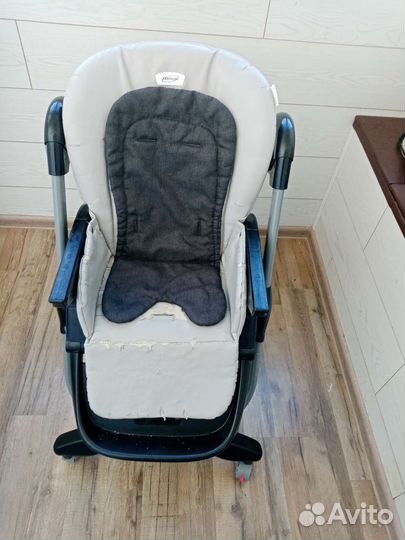 Детский стульчик для кормления