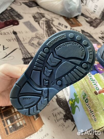 Сандали новые