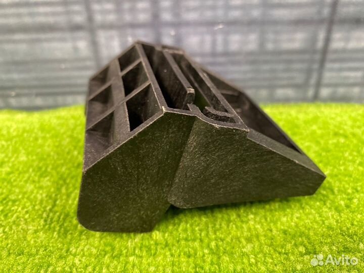 Крепление радиатора Bmw X5 E53 M54 2006