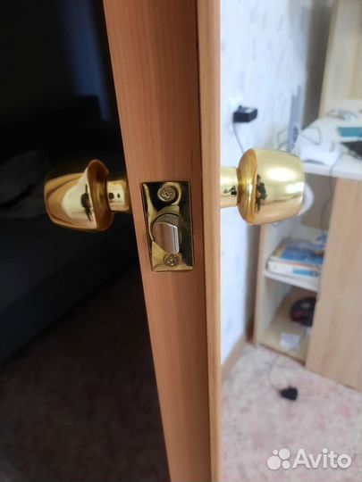 Дверь двухстворчатая