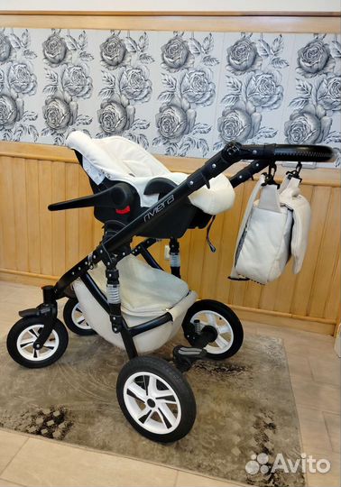 Коляска эко-кожа 3 в 1, цвет молочный