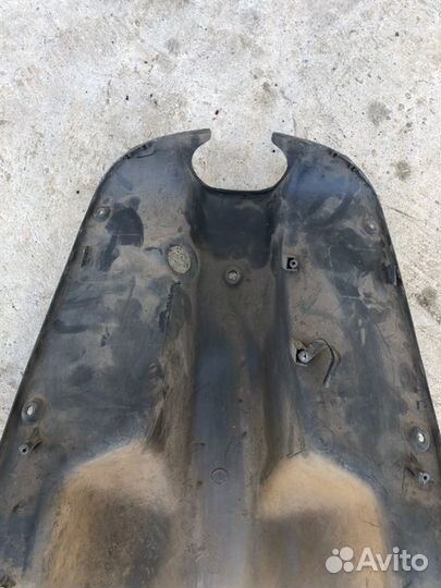 Подрулевой пластик Honda Dio 18 25