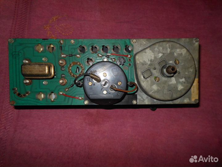 Щиток приборов на Вольво 240