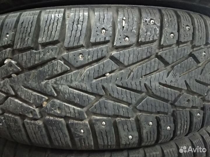 Nokian Tyres Hakkapeliitta 7 SUV 215/65 R16 102T