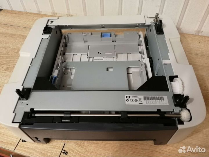 Дополнительный лоток HP Q7556A