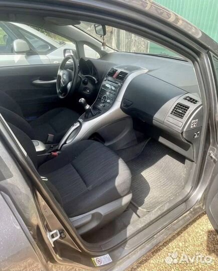 Toyota Auris 1.6 МТ, 2008, 102 000 км