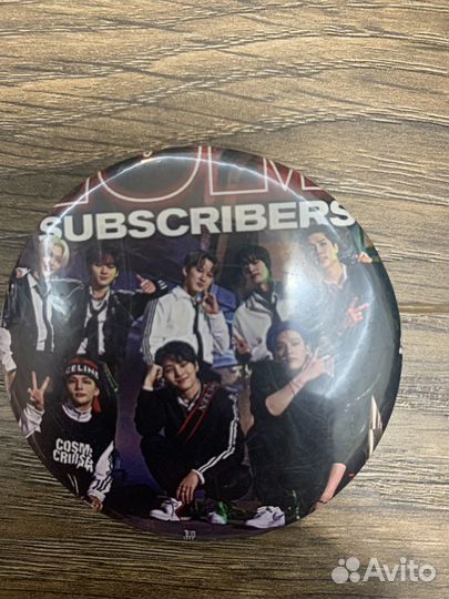 Значок (Stray kids)