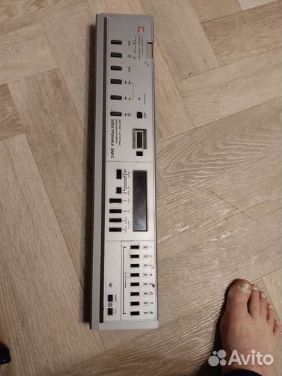 Запчасти на видеомагнитофон вм12