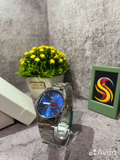 Часы Tommy Hilfiger