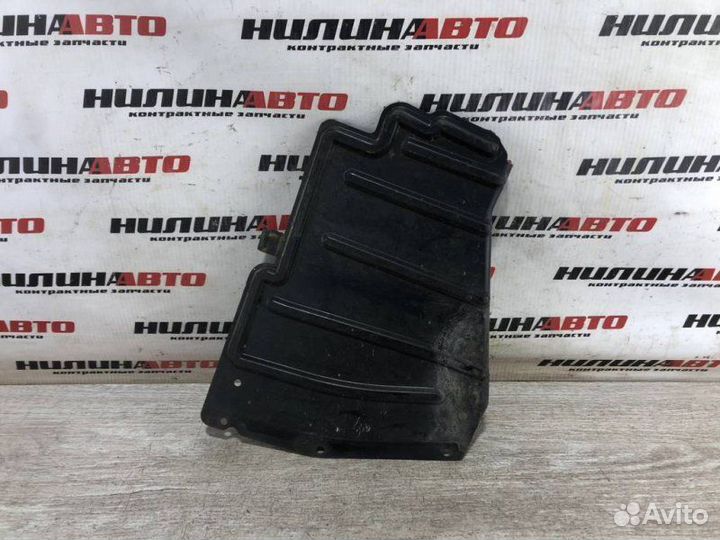 Пыльник двигателя Mitsubishi Lancer 9 1.6 2006