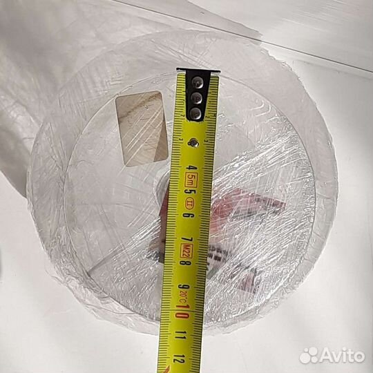 Стеклянная бокал-ваза на ножке для декора мал