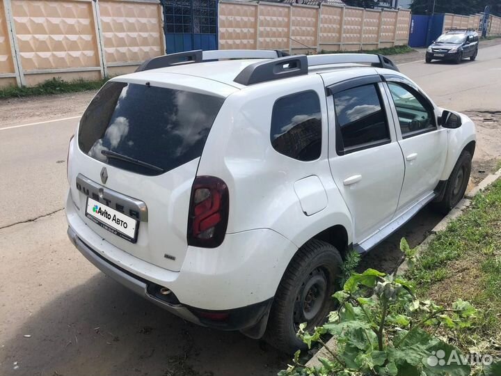 Renault Duster 2.0 AT, 2016, 140 000 км