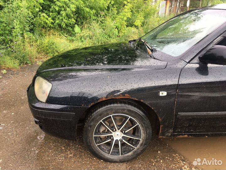 Hyundai Elantra 1.8 AT, 2005, 200 000 км