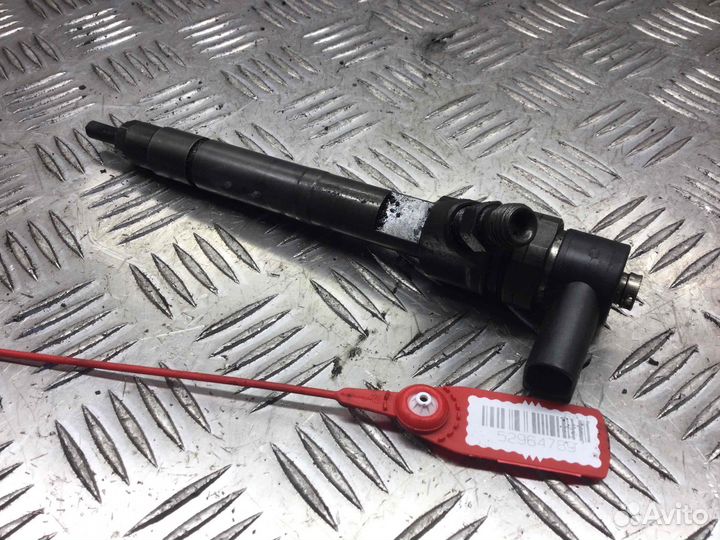 Форсунка Mercedes C-klasse a6460700787; 0445119238