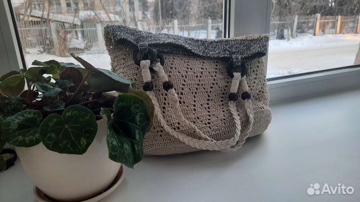 Cумки прочные на 8 марта