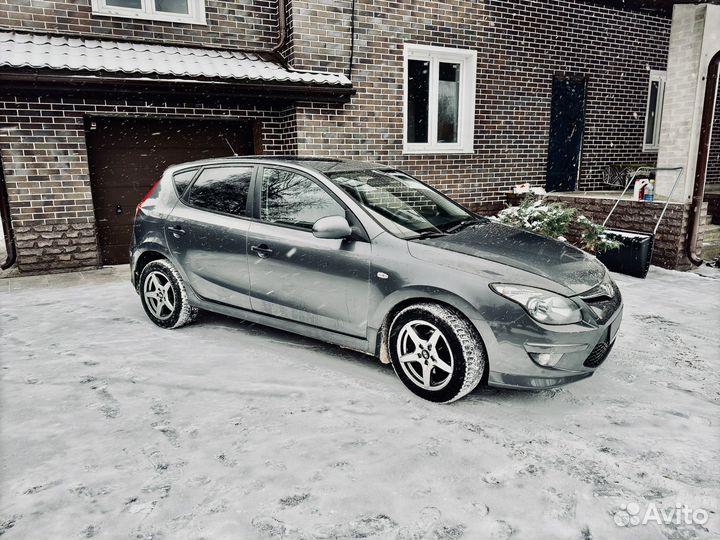Hyundai i30 1.6 МТ, 2010, 200 000 км