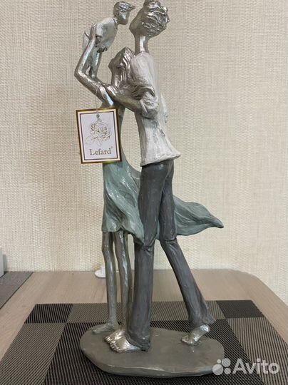 Статуэтка Семья