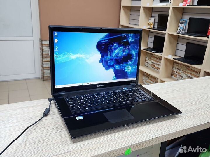 Большой ноутбук 17,3 Intel B970 2.3Ghz SSD 240Gb