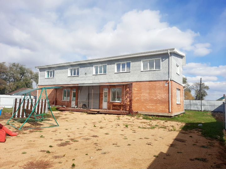 Дом 323 м² на участке 24 сот.