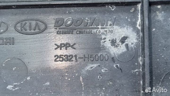 Воздуховод радиатора правый Kia Rio 4 FB 1.4