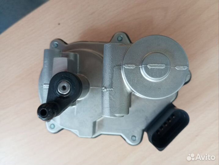 Регулятор впускного коллектора VAG 06F133482