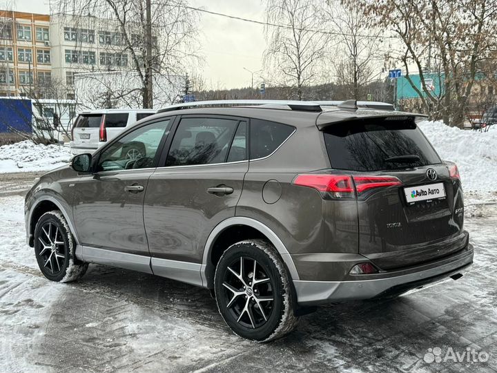 Toyota RAV4 2.5 AT, 2016, 126 000 км