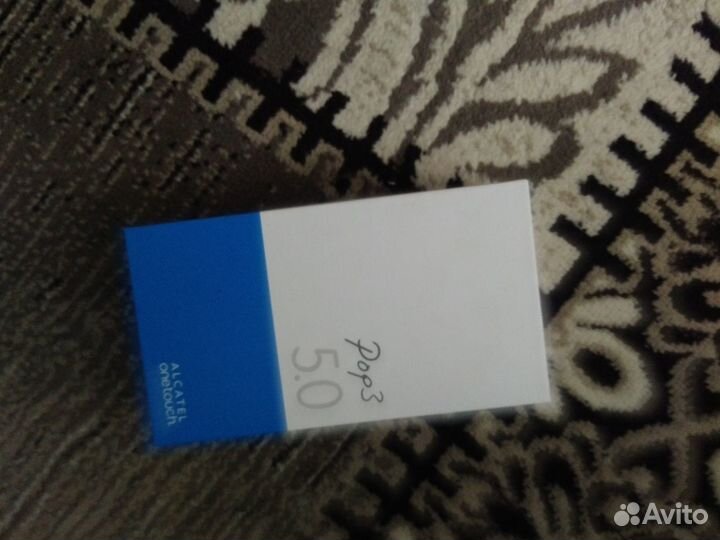 Продам телефон