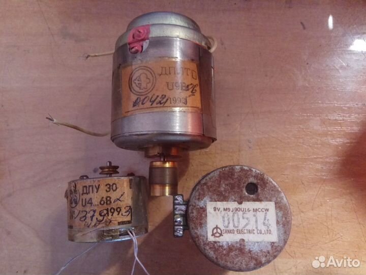 Двигатель-моторчик для кассетных магнитофонов