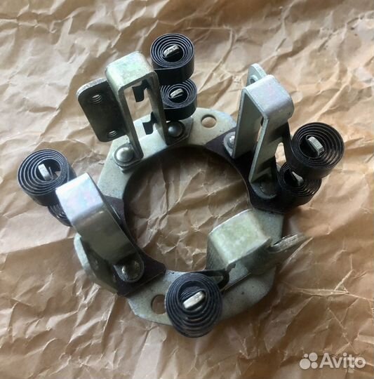 Щеточный узел стартера ст-26