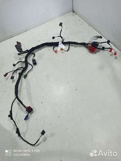 Электропроводка центральной консоли (Audi Q8)