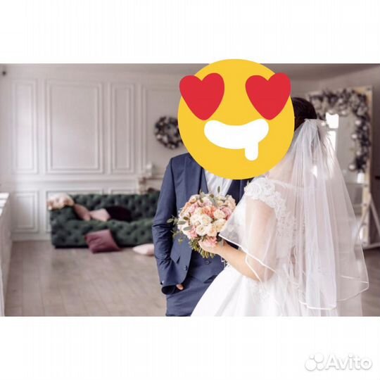 Шикарное свадебное платье) атласное, белое