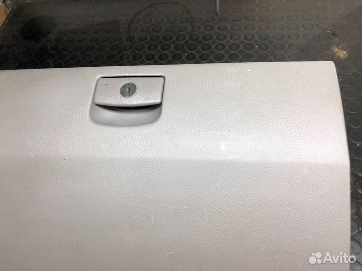 Бардачок Kia Sorento 1 2006 г