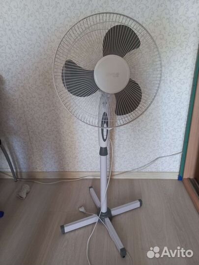 Вентилятор напольный status
