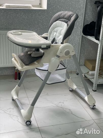 Стульчик для кормления Carrello Toffee