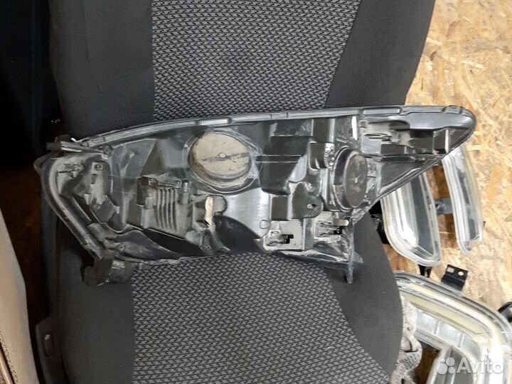 Фара правая Рено Каптюр