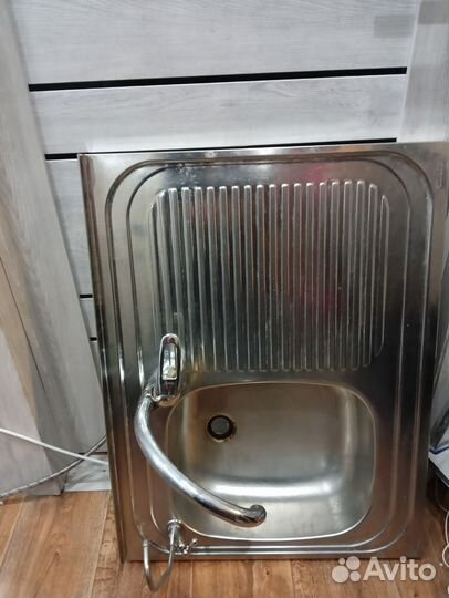 Раковина для кухни из нержавейки