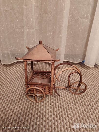 Подставка - кашпо