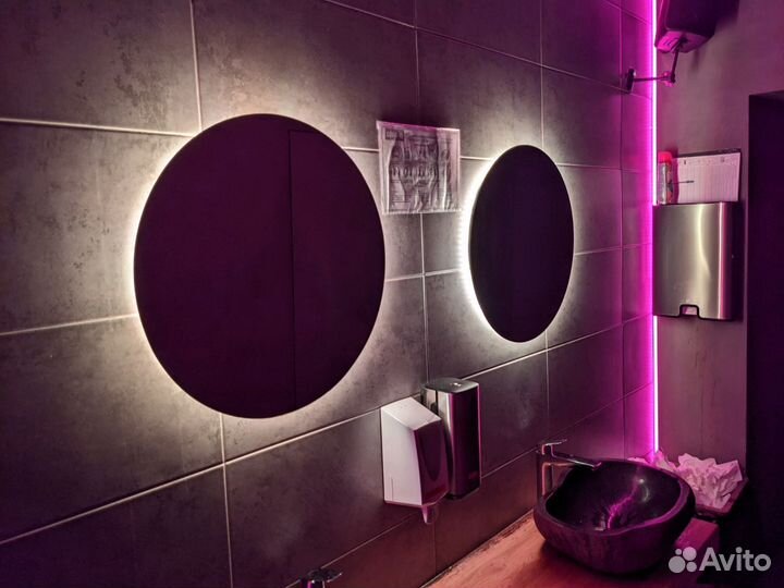 Зеркало с подсветкой парящее