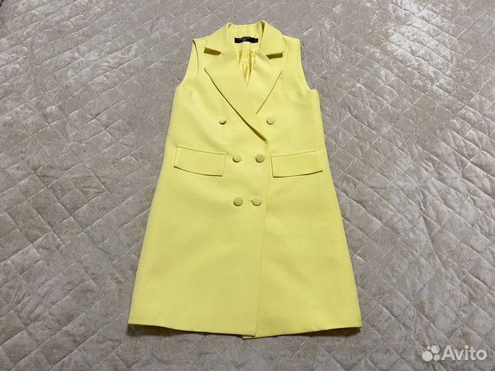 Жилетка новая безрукавка 42-44