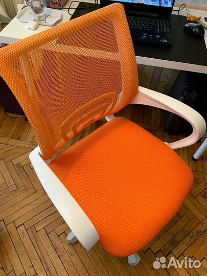 Компьютерное кресло