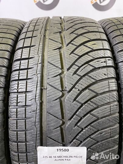 Michelin Pilot Alpin PA4 225/40 R18