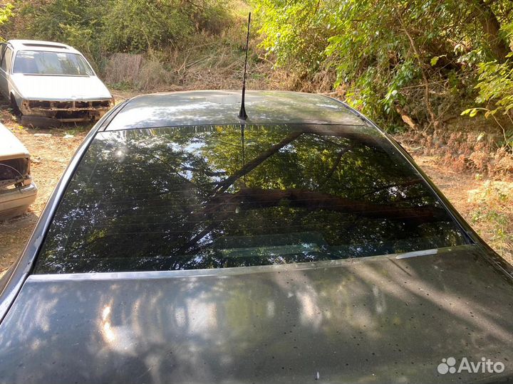 Заднее ветровое стекло Opel Astra H