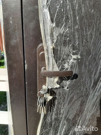 Дверь входная металлическая