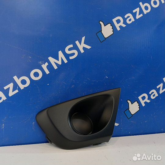 Накладка птф передняя правая Renault Duster