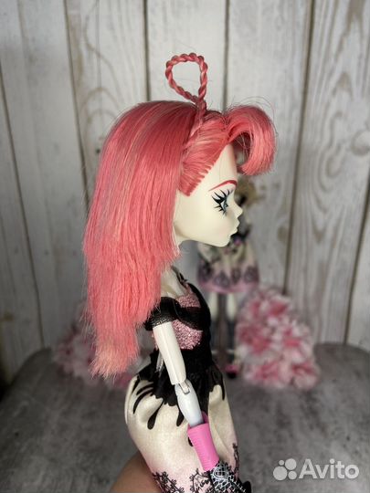 Монстер Хай Купидон базовая/сладкие 1600